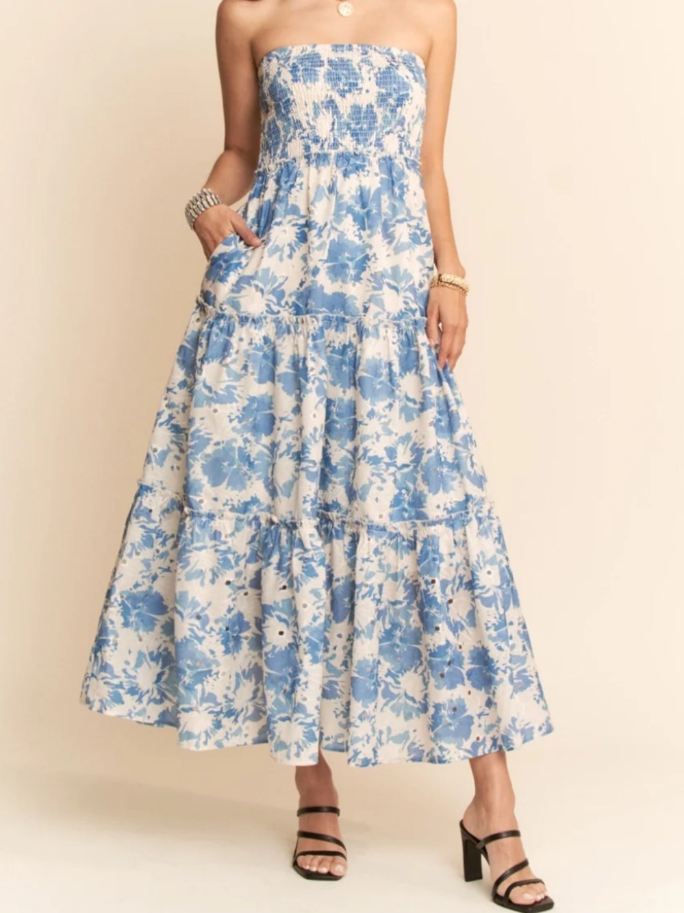 Davi & Dani Floral Smocked Maxi Dress w/ Pockets Size M NWOT